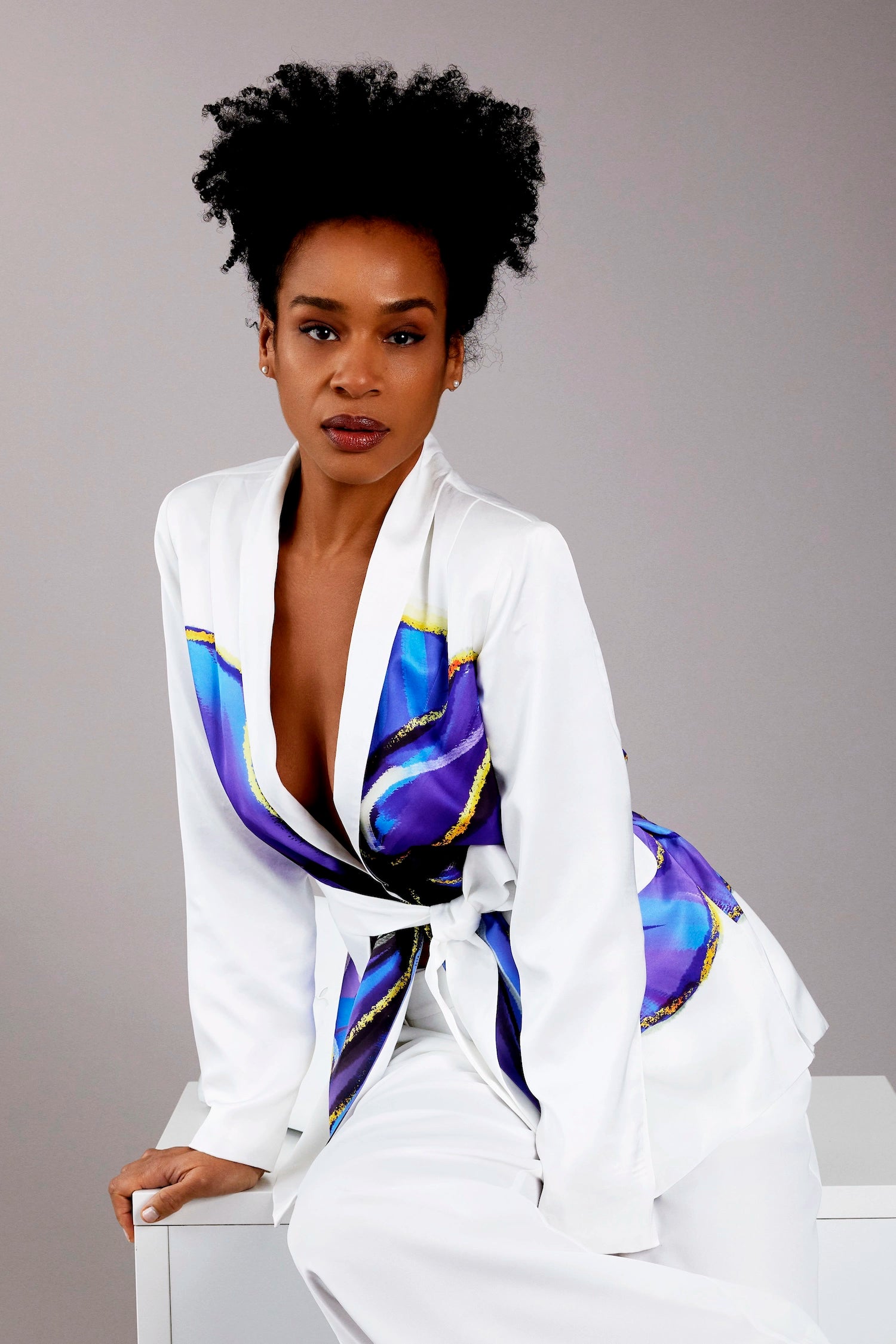 Zafur's Mayfair Blazer in Flower Print White