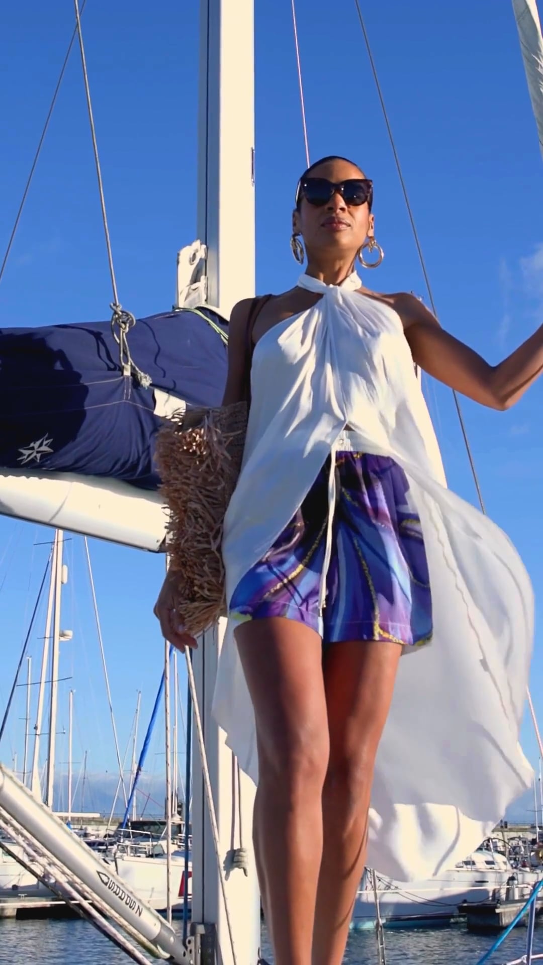 Zafur's Mayfair Shorts in Flower Print in Video